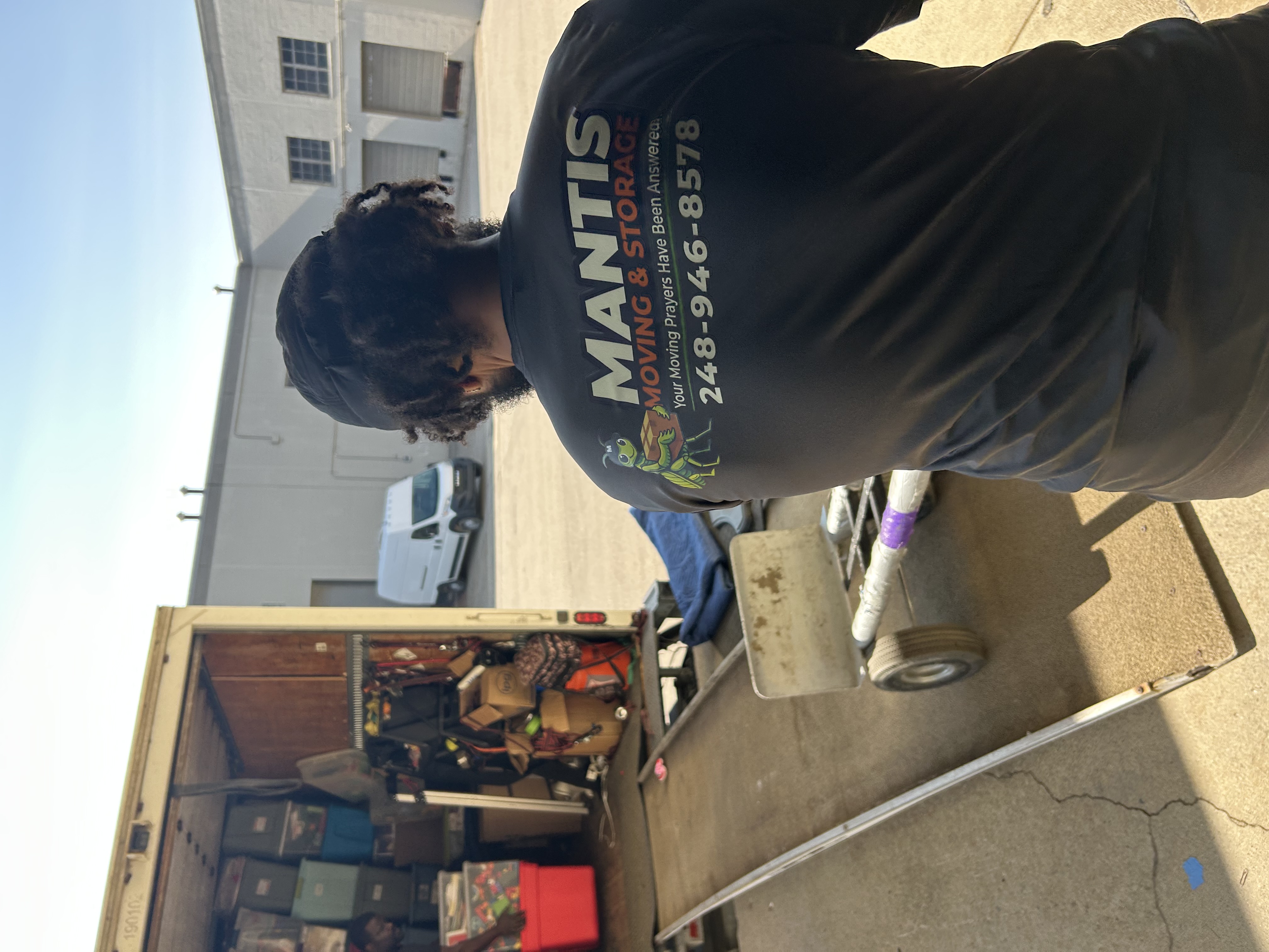Mantis Moving Team